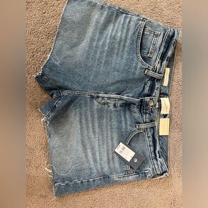 Universal Thread Women’s 90s Baggy Short